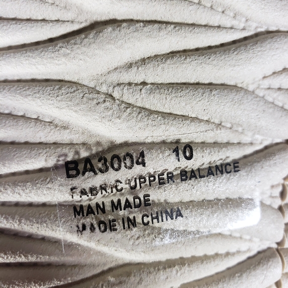 Rouge Helium Textured boots - Picture 11 of 11